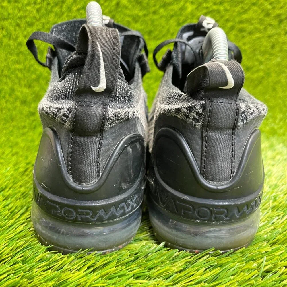 Nike Air VaporMax 2021 Flyknit Oreo Boys‎ Size 6Y Black Walking Shoes Sneakers